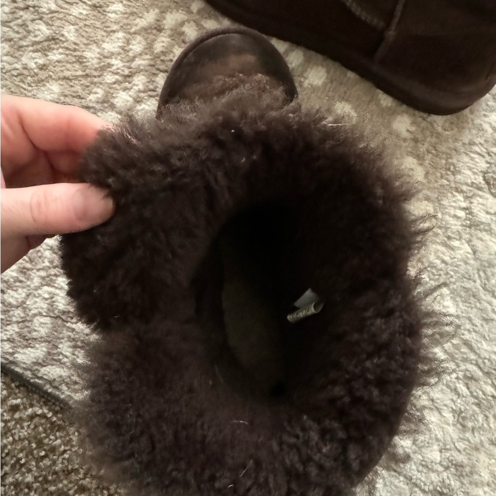 Brown Bailey UGG Boots - Picture 7 of 8